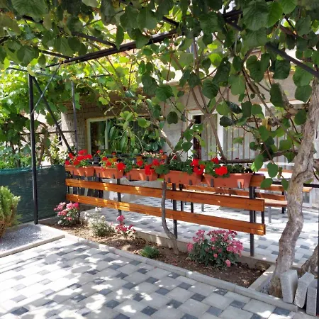 אוהריד Petroski Apartments מראה חיצוני תמונה