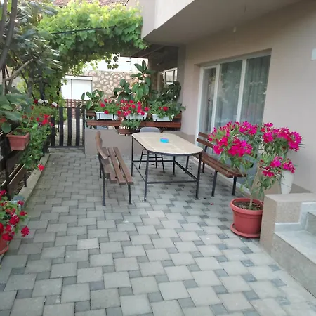 אוהריד Petroski Apartments מראה חיצוני תמונה