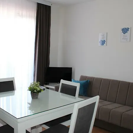 אוהריד Petroski Apartments מראה חיצוני תמונה