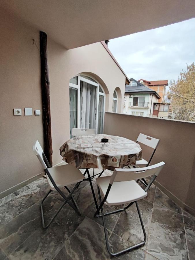 Petroski Apartment *